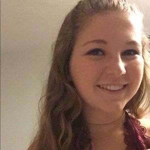 Meet your Posher, Maddie